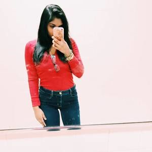 Meet your Posher, Christina